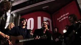 Simon Xmas Busking Dublin feat Bono Glen Hansard Damien Rice Mundy 2009flv [upl. by Noiramaj]