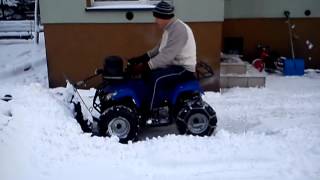 quad 125 odśnieżanie cz1 [upl. by Caneghem190]