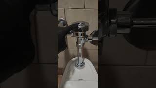 water hammer sound on a commercial toilet [upl. by Anaeel]