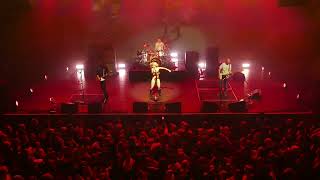 Amyl and the Sniffers GFY last song TivoliVredenburg Utrecht 18112024 [upl. by Theis]