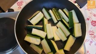 Zoet pittige courgette reepjes [upl. by Ethelind694]