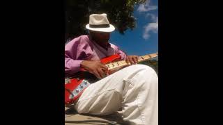 THUMPING BASS GUITAR FOR JESUS STREET PASTOR PREACHER WARREN SINGING [upl. by Grazia]