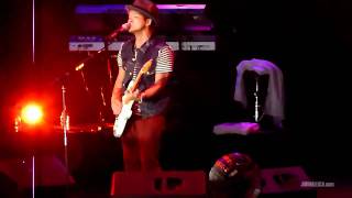 Bruno Mars  Grenade Live in Jakarta Indonesia 5 April 2011 [upl. by Stoops]