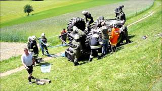 PersonenBergung nach Traktorunfall in Haibach [upl. by Airebma]