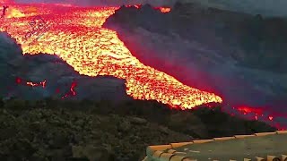 La Palma volcano Lava tsunami as earthquake intensifies eruption [upl. by Absa762]