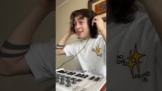 Cuando el BLANQUITO que se CREE RAPERO va a TU ESTUDIO y NO SUENA NADA COMO ESPERABAS rap rapero [upl. by Kato276]