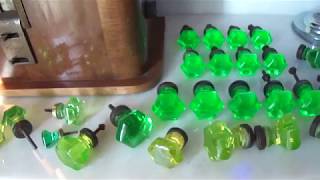 URANIUM GLASS KNOBS  Verre DURANIUM OURALINE URANE  POIGNÉES  BOUTONS DE PORTE [upl. by Beutner277]