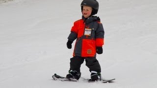 2 Year old snowboarder [upl. by Zoarah]