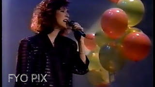 CÉLINE DION 🎤 Damour Ou Damitié 🎶 Live 1986 [upl. by Noyahs926]