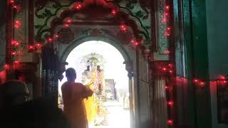 Live Video ऐतिहासिक व्यंकटेश मंदिर में कृष्ण का जन्म जन्माष्टमी Satna [upl. by Nonohcle]