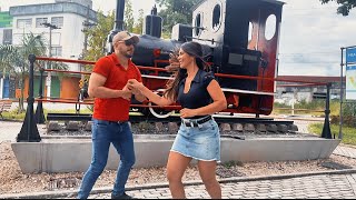 DANÇANDO SERTANEJO COM MEU PAR NA FRENTE DO TREM dance forró musica [upl. by Ocirrej853]