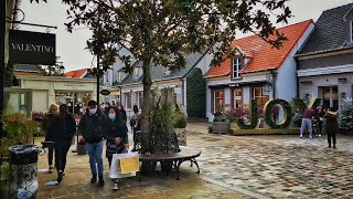 🇫🇷 quotla vallée villagequot luxury shopping outlet live streaming 10012021 [upl. by Bethina]