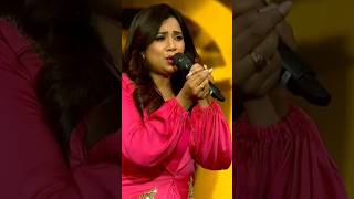 Shreya Ghoshal sung Aangaro song🔥 live in IBDshreyaghoshal angaron live shorts song [upl. by Dolley]