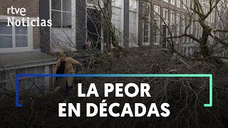 La TORMENTA EUNICE paraliza REINO UNIDO y pone el país en ALERTA ROJA  RTVE Noticias [upl. by Iives]