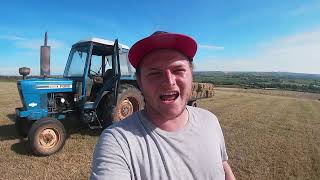 BRINGING HAY OFF THE FIELD USING A FLAT 8 GRAB FOR THE FIRST TIME [upl. by Fowler]