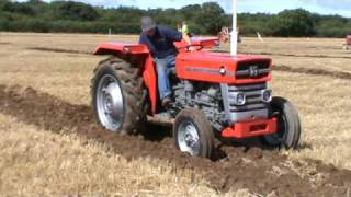 Vintage Tractor Working Camrose  First Look [upl. by Orvil]