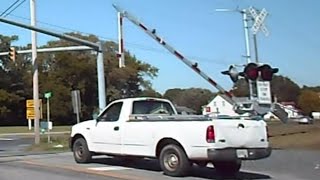 Pick Up Truck Almost Gets Hit By Gate And Train [upl. by Ezri923]