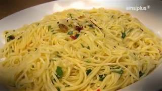 Tim Maelzer kocht Pasta mit drei Sossen 2014 [upl. by Ynnaffit]