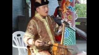 Mongolie  chant dyphonique et violon à tête de cheval [upl. by Gianina]