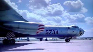 60fps HD quotStrategic Air Commandquot 1955  USAF Convair B36 Bomber quotPeacemakerquot Take Off [upl. by Rifkin608]