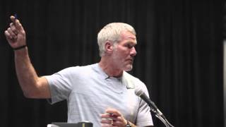 Brett Favre tells how he learned to read the nickel defense [upl. by Dahcir]