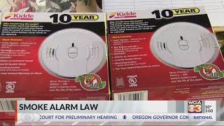 New smoke alarm law requires alarms with 10year batteries [upl. by Tanah]