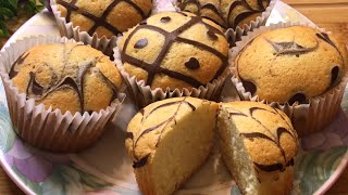 Muffins moelleux et savoureux  Super soft and fluffy cupcake recipe [upl. by Sevart]