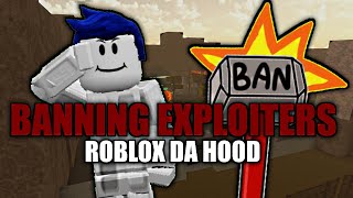 Banning Aimlockers In Roblox Da Hood 🚫🔨 [upl. by Nylzor]