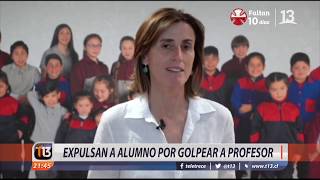 Expulsan a alumno por golpear a profesor [upl. by Nirtak]