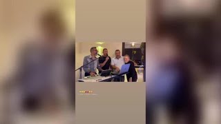 Il compleanno di Francesco Totti canta «Felicità» con la famiglia e agli amici più stretti [upl. by Rockefeller]