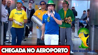 PAGODE DA OFENSA  ZOANDO TORCEDORES GRINGOS NA COPA [upl. by Nnyltak]