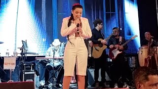 Maraisa Se Emociona Ao Cantar quotMedo Boboquot Em Tributo A Marília Mendonça Ao Vivo Em Lorena  2021 [upl. by Ennirac]