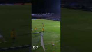 GOL DO VASCO HUGO MOURA SALVA A VITÓRIA  VASCO X CUIABÁ  shorts  geglobo [upl. by Isidora]