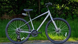 Indepth Look at Treks Most Comfortable Bike  2022 Trek Verve 3 Disc [upl. by Llerrem301]