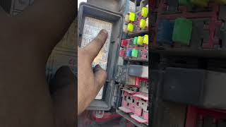 Trailer fuse location kw  t800 w900 [upl. by Winna]