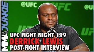 Derrick Lewis BAITS Junior dos Santos by faking injury [upl. by William]