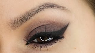 Easy Eyeliner Tutorial Using Eyeliner Stencils  Shonagh Scott  ShowMe MakeUp [upl. by Valdemar]