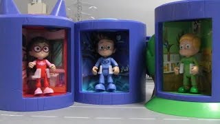 PJ Masks Transforming Playset Toys 파자마 삼총사 변신 플레이세트 장난감 [upl. by Godfrey]