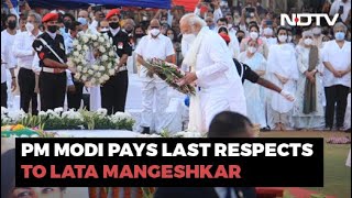 Lata Mangeshkar Dies PM Modi Pays Last Respects To Lata Mangeshkar [upl. by Socha]