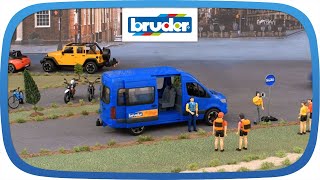 MB Sprinter Transfer  02670  Bruder Spielwaren [upl. by Anselma227]