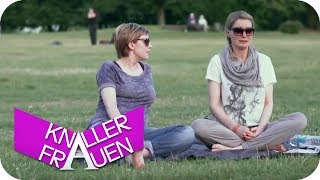 Die Bedeutung von Schluckauf subtitled  Knallerfrauen mit Martina Hill [upl. by Sidoma]