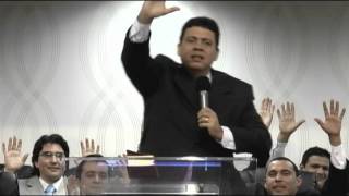 Pastor Roberto dos Santos  A tempestade vai passar [upl. by Ailaro239]