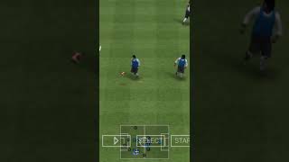 How to flick in PES 2014 [upl. by Eadwine]