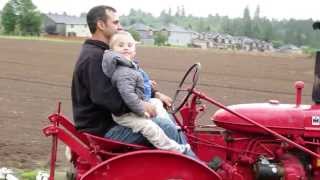 Fred Meyer  Meet Our Northwest Growers Siri amp Son Farms [upl. by Brawner]