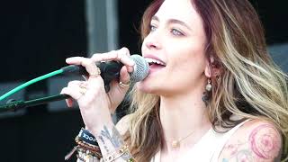 Paris Jackson quotHit Your Kneesquot live debut  BottleRock Napa Valley  May 27 2023 [upl. by Nnasus]