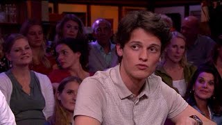 Traden voor alles quotIk ga niet op vakantiequot  RTL LATE NIGHT [upl. by Nihhi]