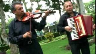 LOS BORDONES DEL PERU Tema MIX DE HUAYNOS [upl. by Einaled925]