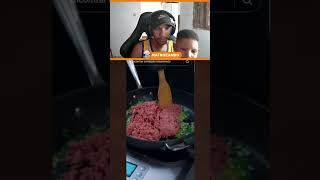 TOFU COM CARNE tofu carne food  matrozando em Twitch [upl. by Yoho]