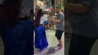 Turista tentando conquistar Karolina portodegalinhas dança conquista [upl. by Nivri344]