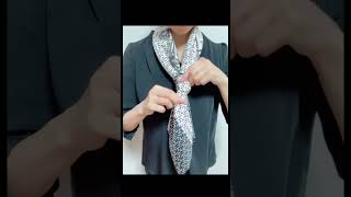 《日本で1番わかりやすい》エルメススカーフ★簡単で華やかな巻き方★ネクタイ結びshortsscarffashion Hermès [upl. by Goetz]